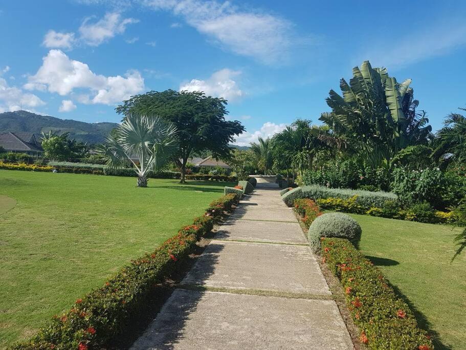 Richmond - Heroes Villa, Ac, Security, Access To Pool, Playground & Private Beach - Welcome Breakfast Basket Luaran gambar