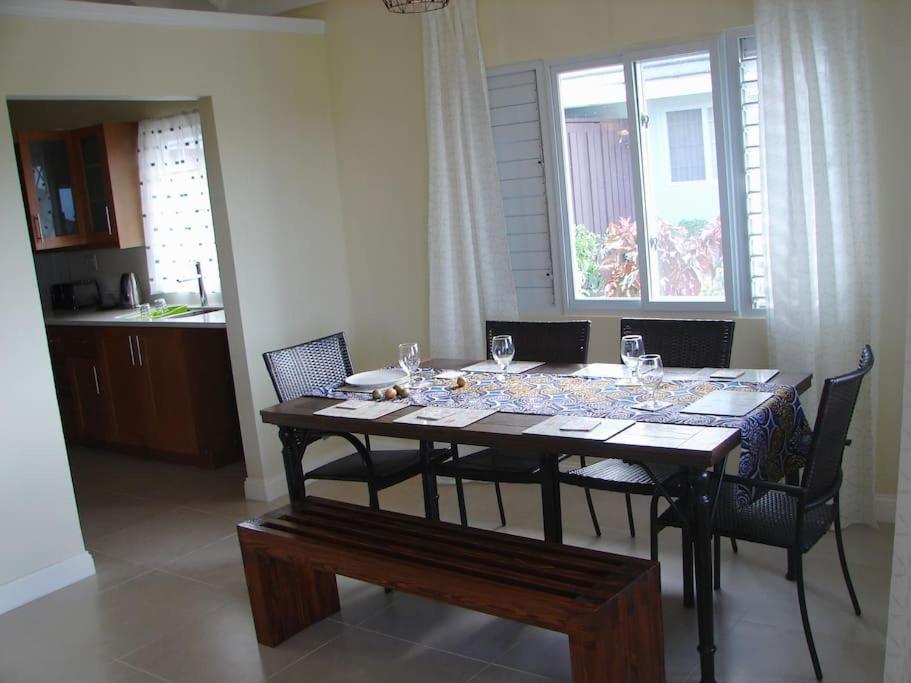 Richmond - Heroes Villa, Ac, Security, Access To Pool, Playground & Private Beach - Welcome Breakfast Basket Luaran gambar