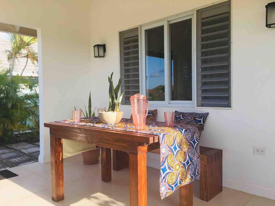 Richmond - Heroes Villa, Ac, Security, Access To Pool, Playground & Private Beach - Welcome Breakfast Basket Luaran gambar