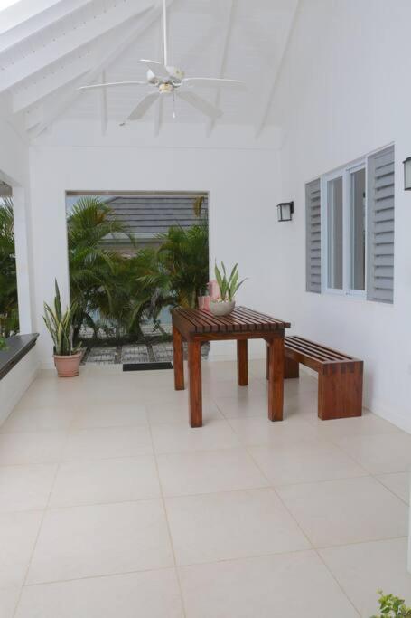 Richmond - Heroes Villa, Ac, Security, Access To Pool, Playground & Private Beach - Welcome Breakfast Basket Luaran gambar